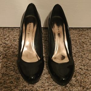 Madded Girl Pumps